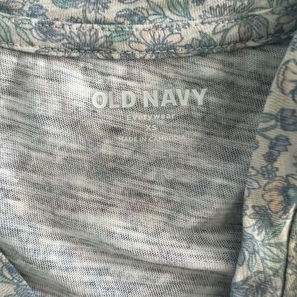 NWT Old Navy Everywear Floral T-Shirt - Size XS - Picture 7 of 8